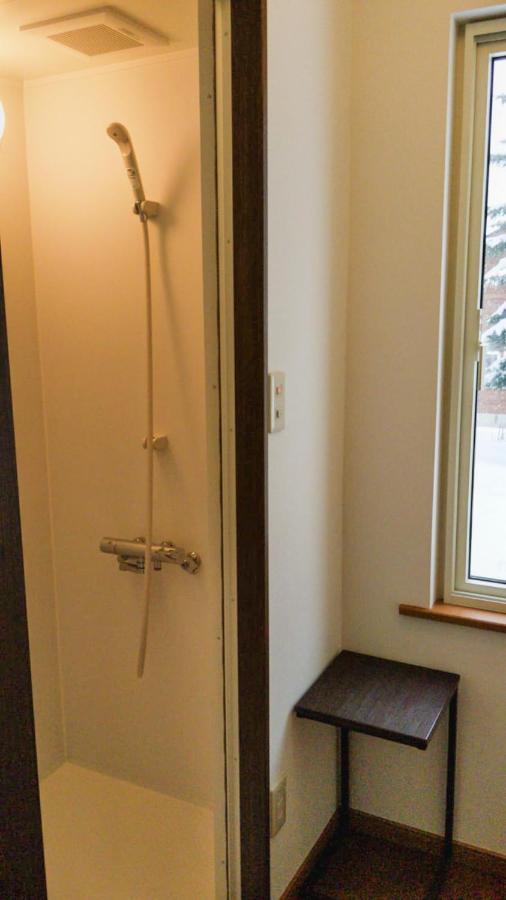 Chalet Banff - 6 Bedroom 6 Bathroom Ski Lodge Нисэко Экстерьер фото